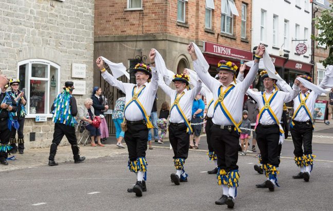 38036803_2067657916817311_8553223088454500352_n