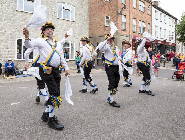 38046119_2067660130150423_3635448962887974912_n