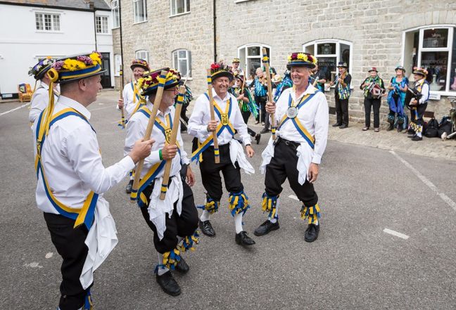 38071411_2067658433483926_6661803608230592512_n