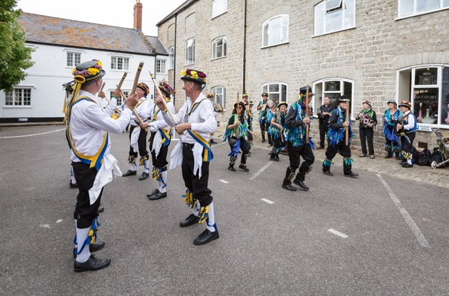 38071442_2067659220150514_4422883271889649664_n