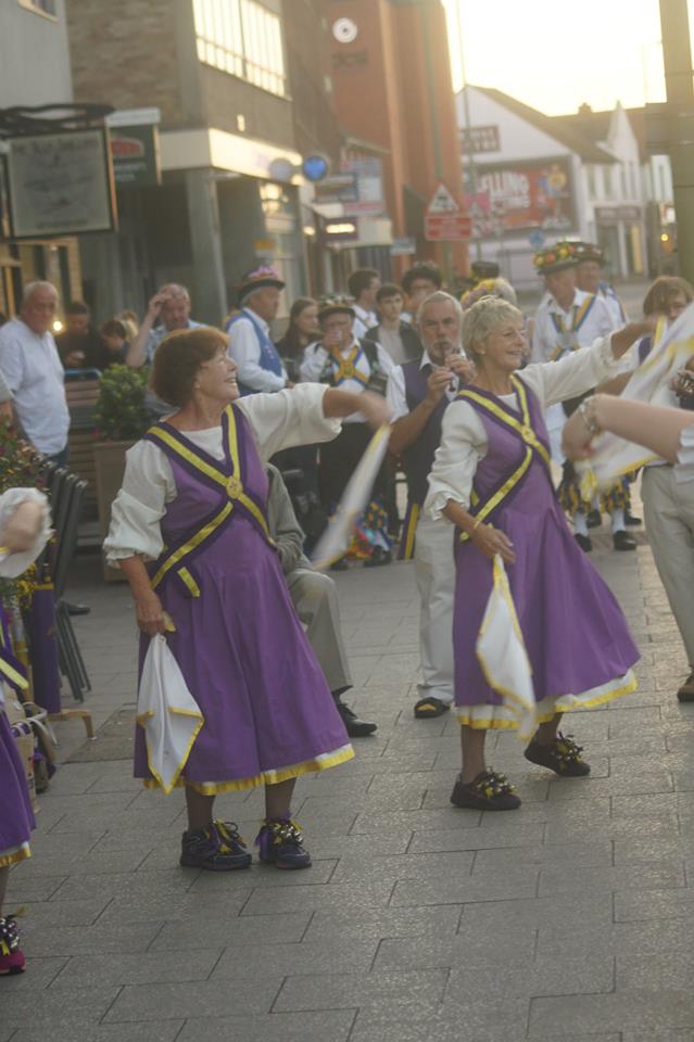 39221232_10155600121650718_3221498979812376576_n