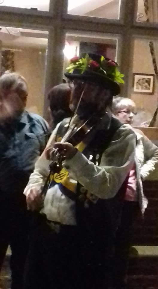 40276252_10155626291185718_4681532279833493504_n