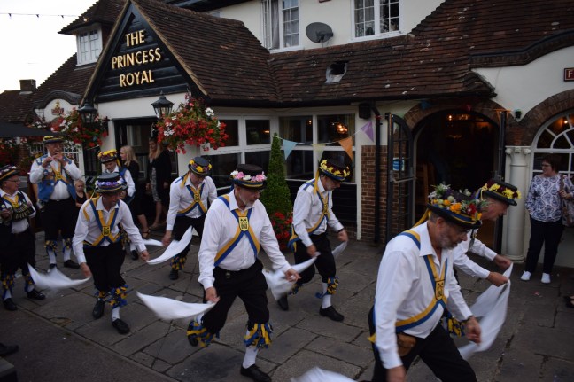 9edc6e20-c107-4d40-a410-f0f52b5af110