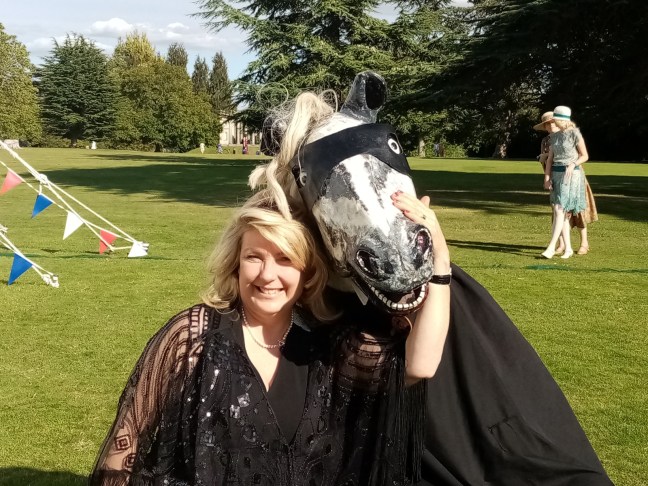 b8531b33-be0e-4564-8f61-252e1ec39a0f